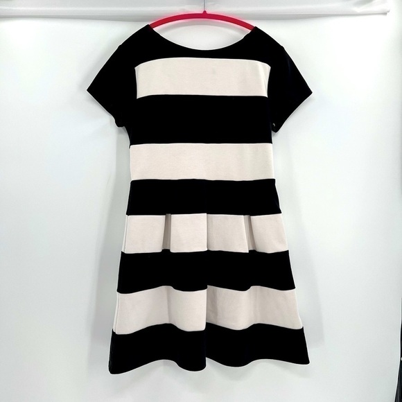 B. Darlin Black and White Stripe Dress Junior size 13/14 Woman’s size L - Picture 7 of 12